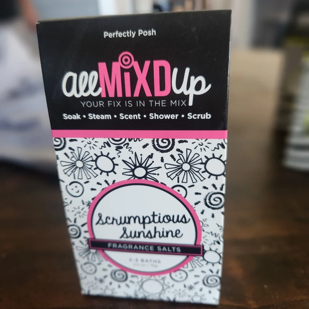 NEW Perfectly Posh fragrance salts